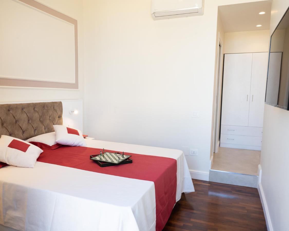 Bernini House Naples Hotell Exteriör bild