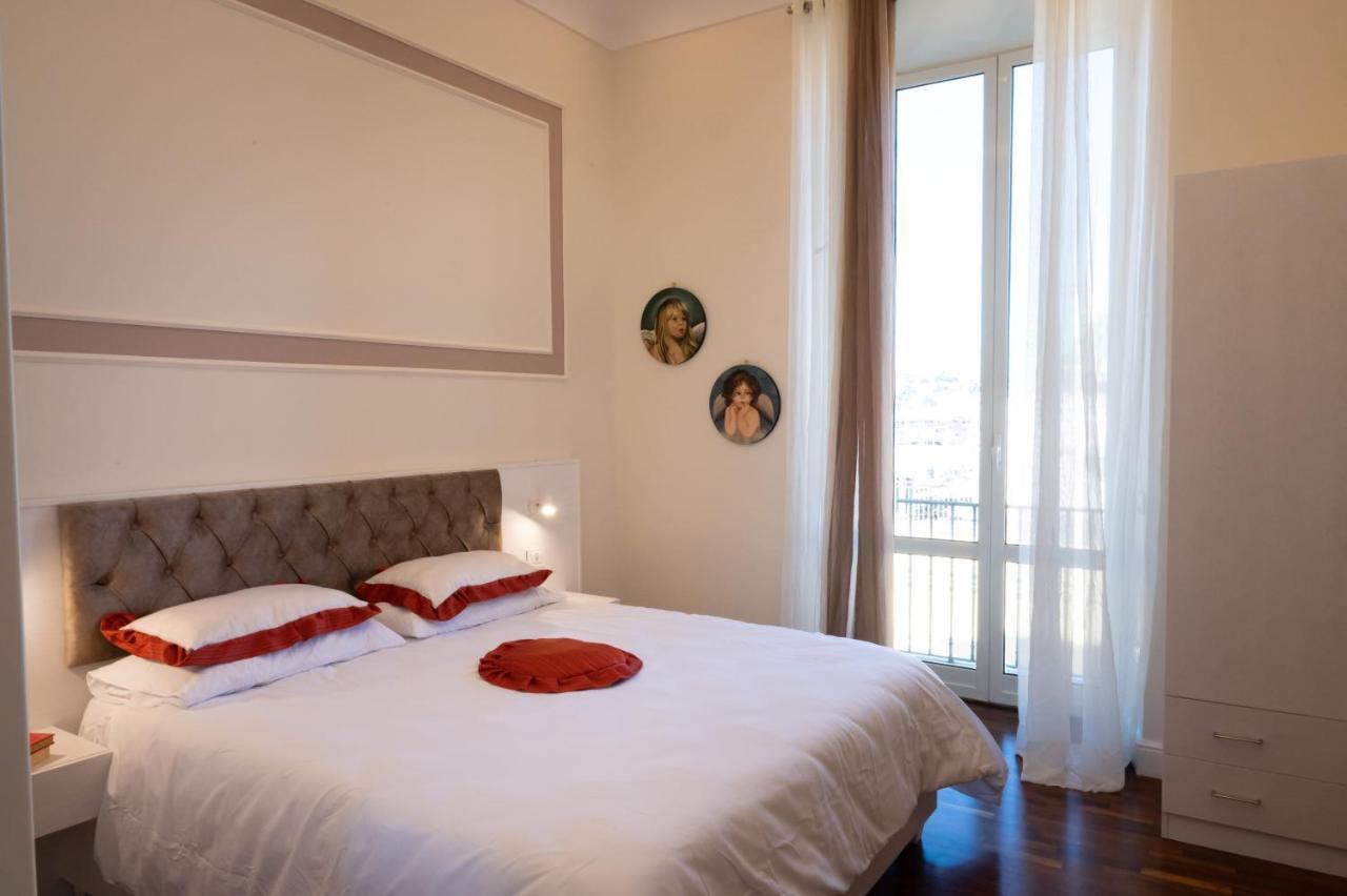 Bernini House Naples Hotell Exteriör bild