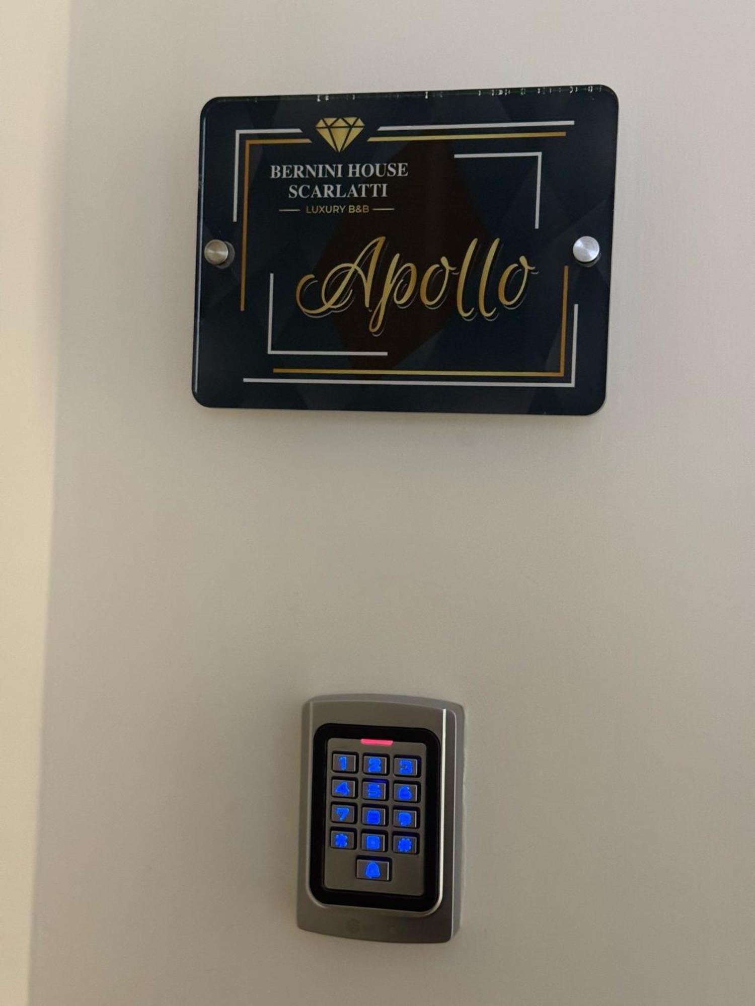 Bernini House Naples Hotell Exteriör bild
